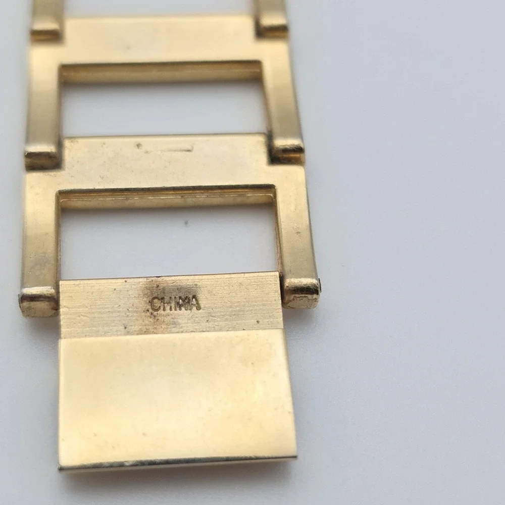 Vintage PASSAGES Ladies Watch Gold Plated Bracelet New Battery 7